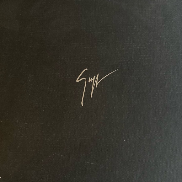 Giuseppe Zanotti Black Suede Platform - Picture 11 of 11